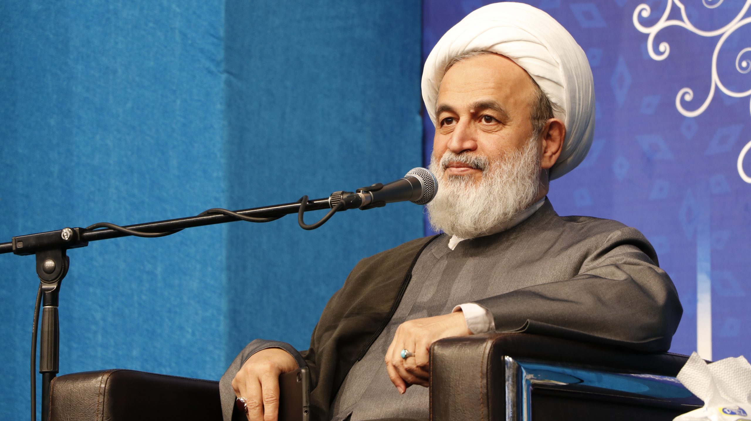 دورۀ آموزشی «چگونه نماز خوب بخوانیم؟»